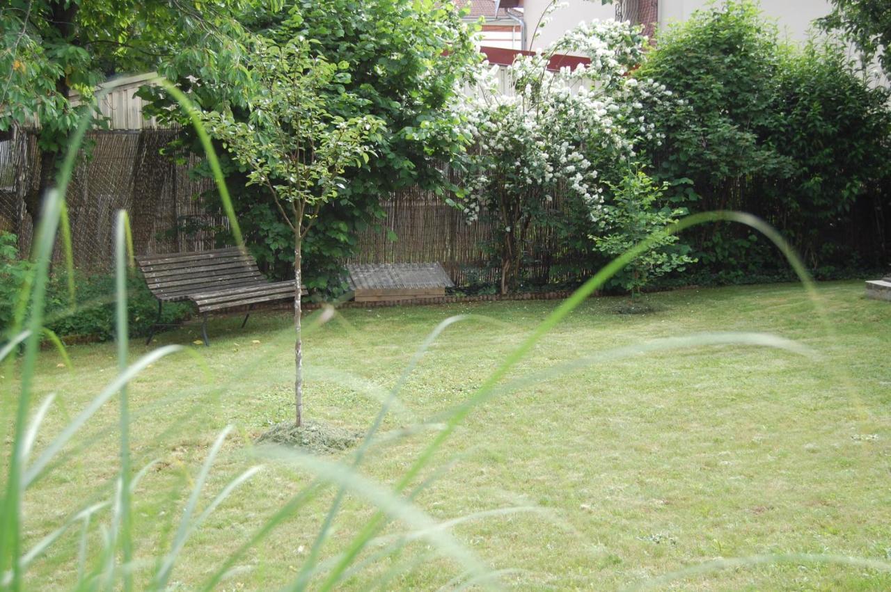 A L'Oree Du Parc Bed & Breakfast Besançon Exterior foto